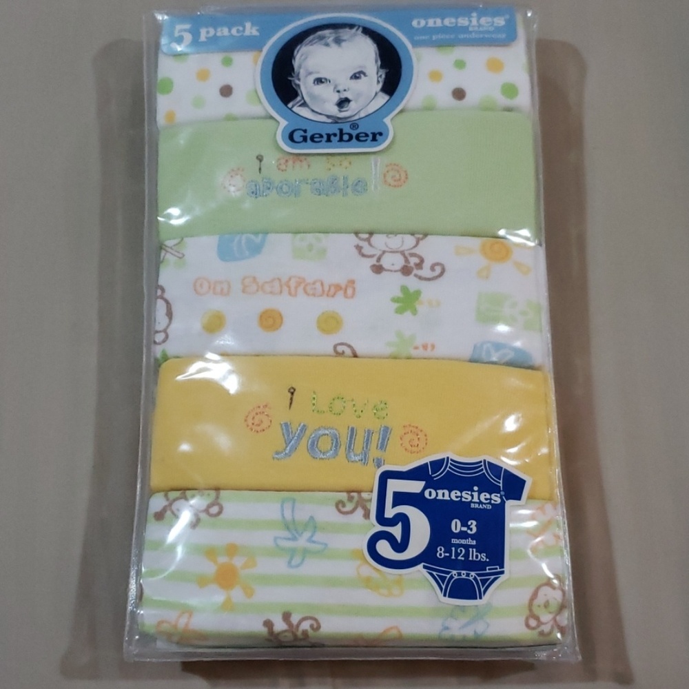 NIP 5 Pack Neutral Gerber Onesies